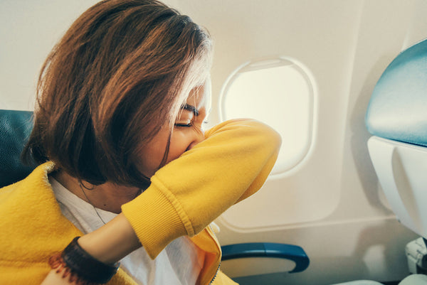 Avoid Dry Throat & Cold Symptoms Post-Flight - 10 Tips